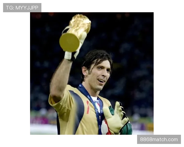 布冯回归后防线更稳，经验胜过新秀门将